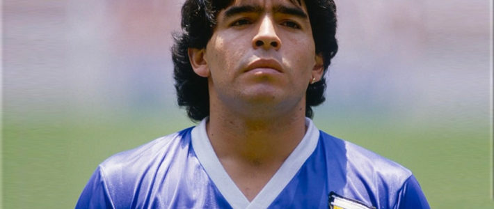 « La main de Dieu » : le maillot de Maradona de 1986 mis aux enchères