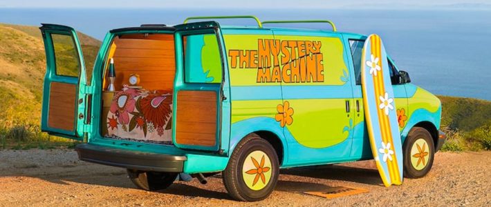 Airbnb vous propose de dormir dans le van de Scooby-Doo